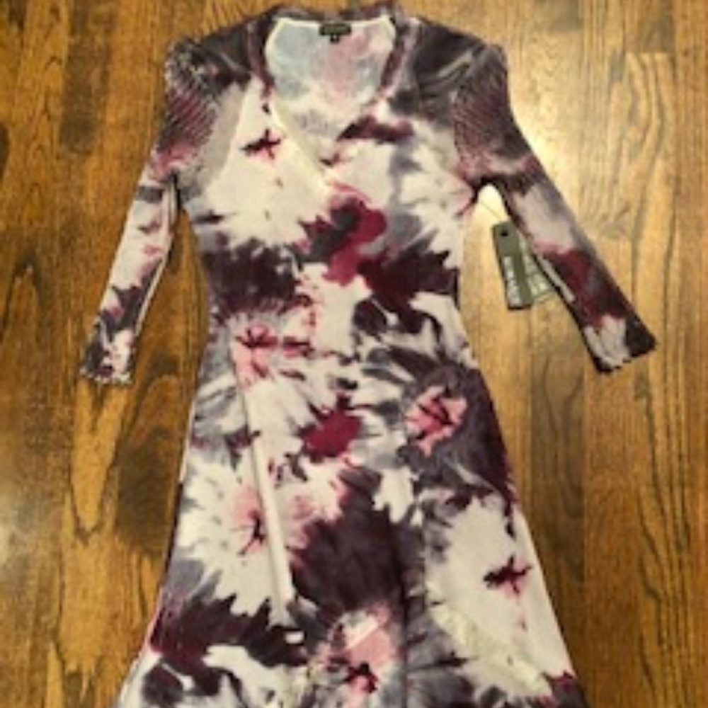 V-neck , crinkle, Tie Dye dress